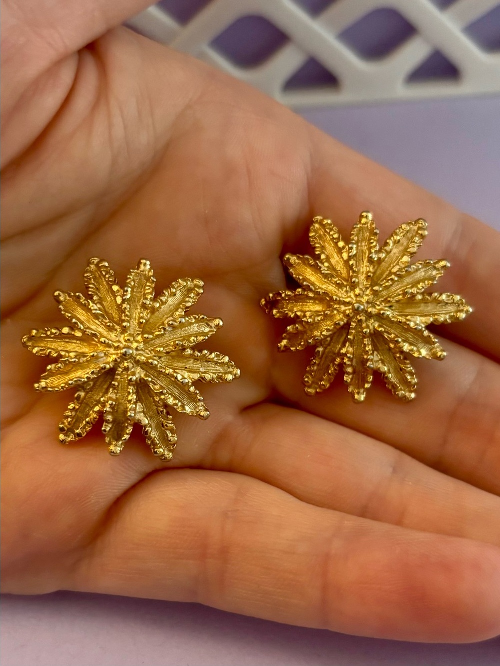 Avon Gold Starburst Floral Clip-On Earrings - Women Jewelry